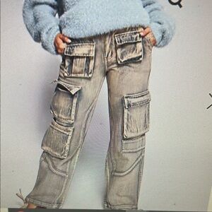 Liquor N Poker NWT straight leg denim cargo pants in washed pink size US 2